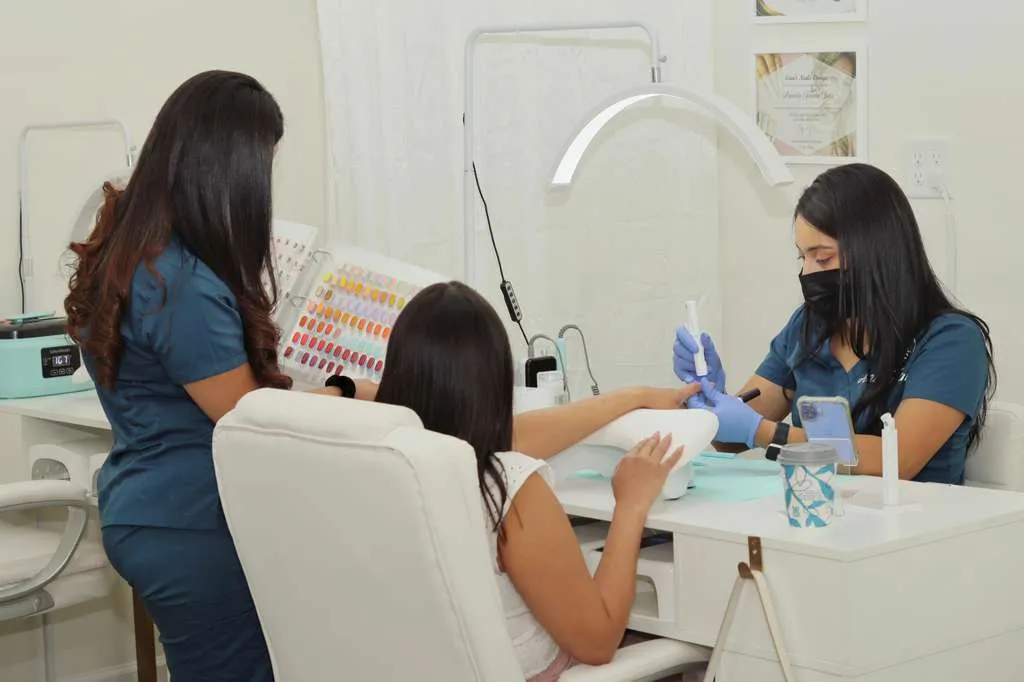 Pamela and Diana with a client